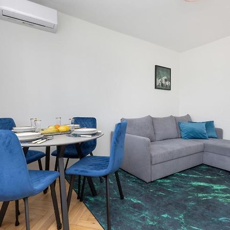 Cozy And Comfortable Wola Apartment By Noclegi Renters Varsovia Exterior foto