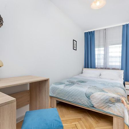 Cozy And Comfortable Wola Apartment By Noclegi Renters Varsovia Exterior foto